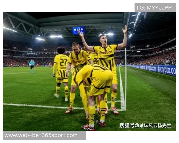 多特蒙德半场领先斯图加特埃姆雷詹点球破门拜尔补射得分