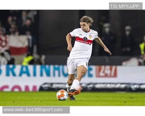 巴萨拜仁争抢19岁桑托斯左后卫索萨标价1500万欧元