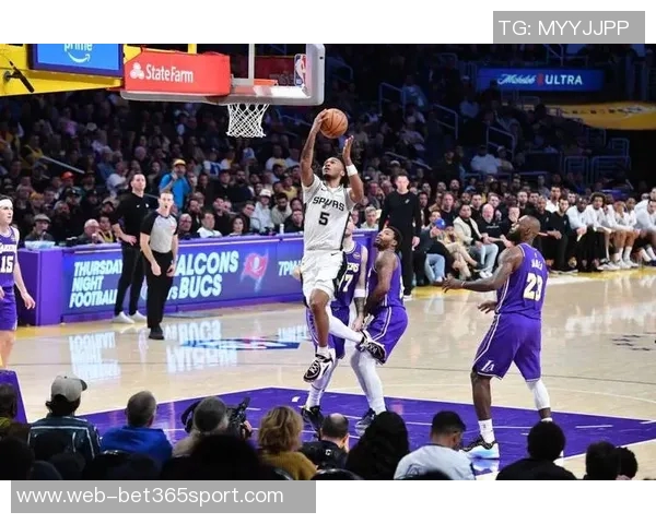 邓肯接班人闪耀赛场马刺锁定西决席位82连胜梦想成真